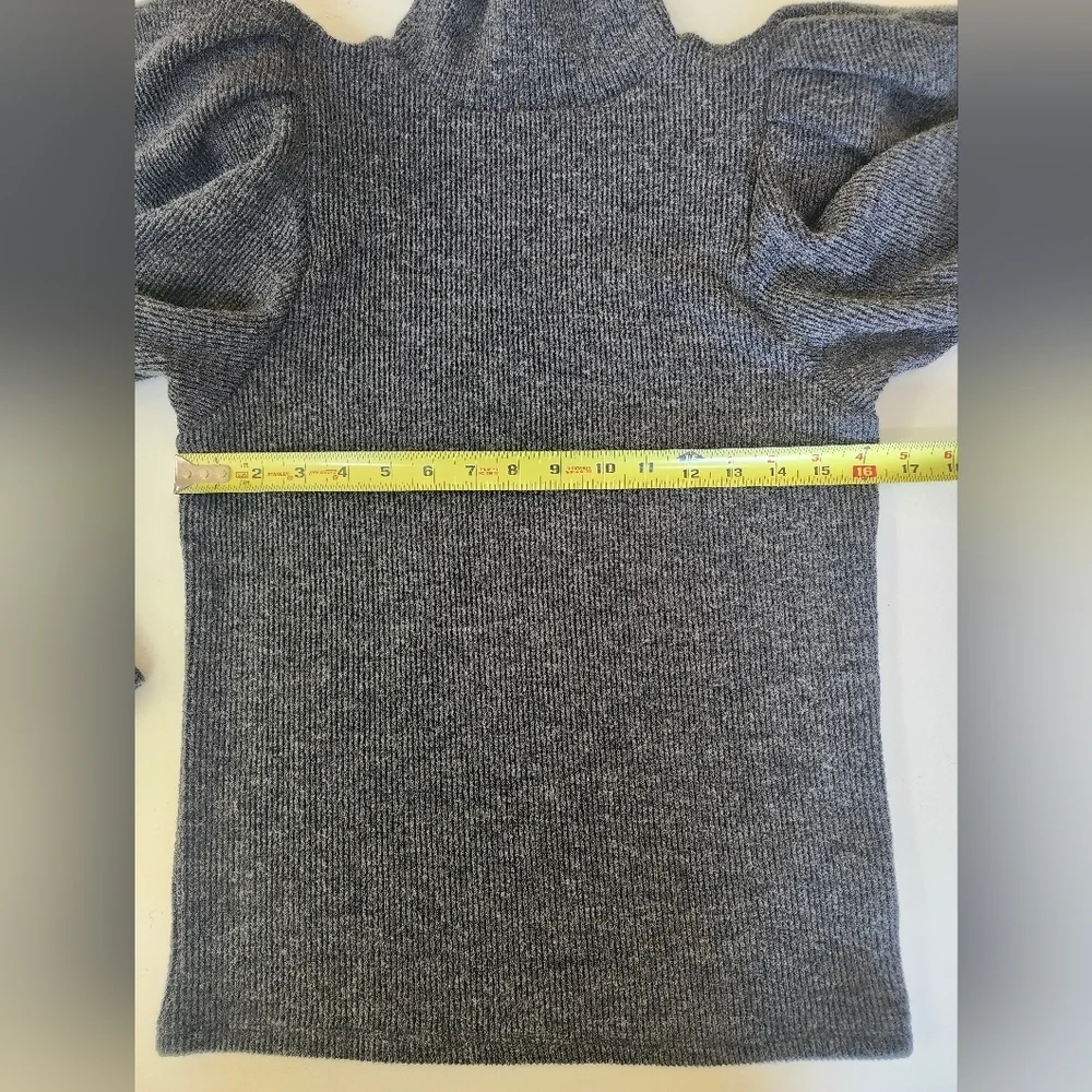 NWT Express Mock-Neck Gigot Sleeve Top - Heather Grey - XS - Sophisticated